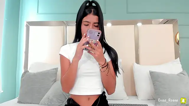 Snapshot of eva_roseee chatting on September 2025 08:12:02 PM eva roseee online show from September 2025 08:12:02 PM