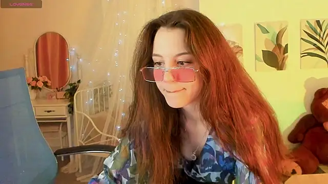 MilaStoyne online show from March 2025 06:04:01 AM