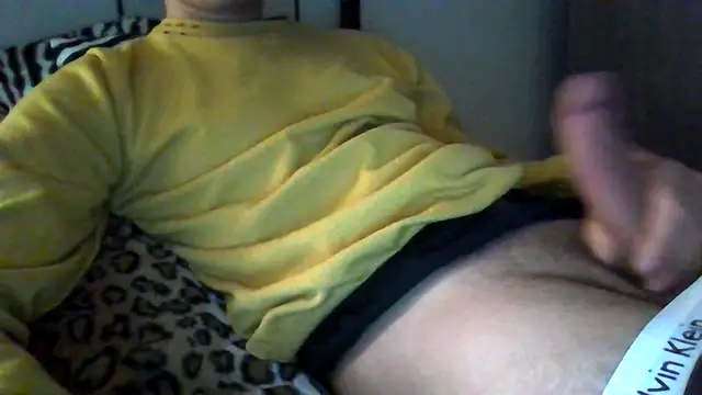 Snapshot of tommyboyteen chatting on February 2025 09:00:02 AM tommyboyteen online show from February 2025 09:00:02 AM