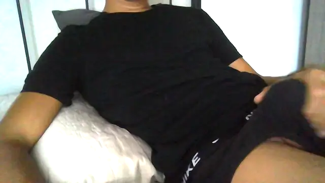 Snapshot of tommyboyteen chatting on October 2025 08:37:02 AM tommyboyteen online show from October 2025 08:37:02 AM