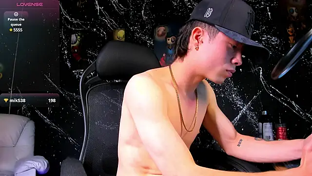 Snapshot of marcuscollins1_ chatting on February 2025 03:50:02 PM marcuscollins1 online show from February 2025 03:50:02 PM