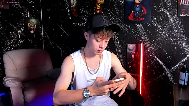 Snapshot of marcuscollins1_ chatting on February 2025 01:30:02 PM marcuscollins1 online show from February 2025 01:30:02 PM