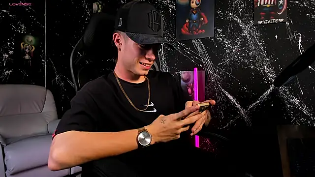 Snapshot of marcuscollins1_ chatting on February 2025 07:49:01 PM marcuscollins1 online show from February 2025 07:49:01 PM