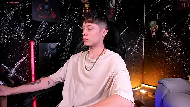 Snapshot of marcuscollins1_ chatting on March 2025 01:03:01 PM marcuscollins1 online show from March 2025 01:03:01 PM