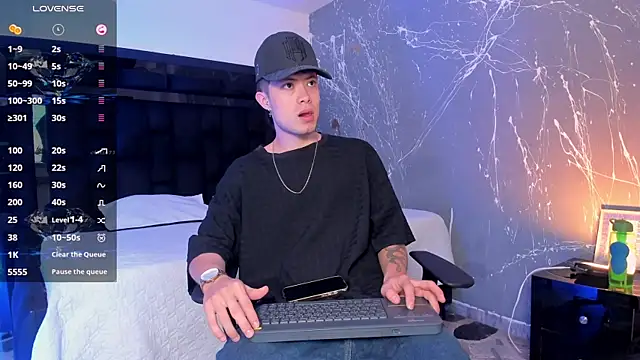 Snapshot of marcuscollins1_ chatting on October 2025 02:24:01 PM marcuscollins1 online show from October 2025 02:24:01 PM