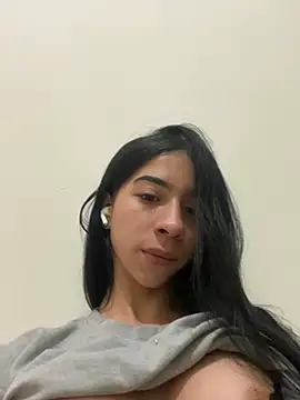 sara lopee1 online show from January 2025 01:00:02 AM