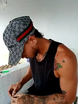 Niick01  online show from October 2025 09:01:01 PM