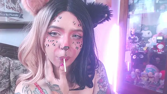 Snapshot of AriYokai chatting on October 2025 08:42:01 PM AriYokai online show from October 2025 08:42:01 PM