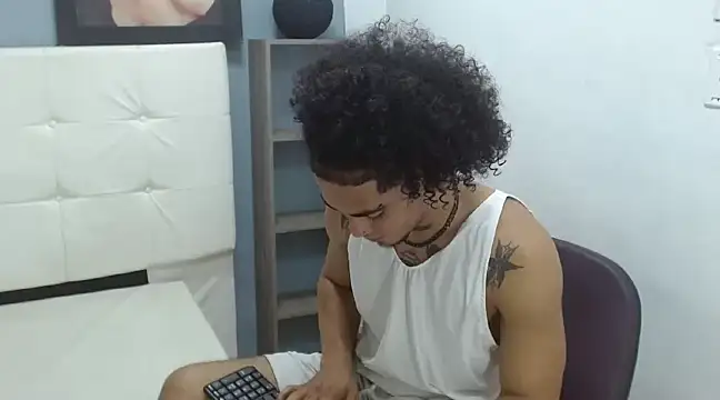 LihanJor 23 online show from February 2025 06:35:01 AM