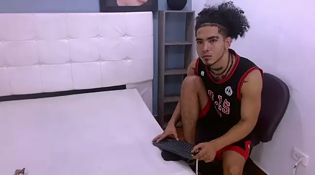 LihanJor 23 online show from February 2025 04:11:01 AM