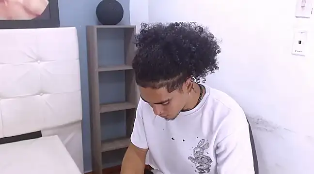 LihanJor 23 online show from February 2025 02:04:01 AM