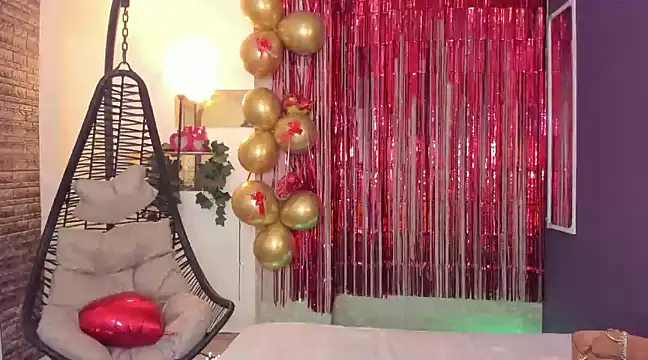 Snapshot of FelicitaSweet chatting on February 2025 07:44:01 PM FelicitaSweet online show from February 2025 07:44:01 PM