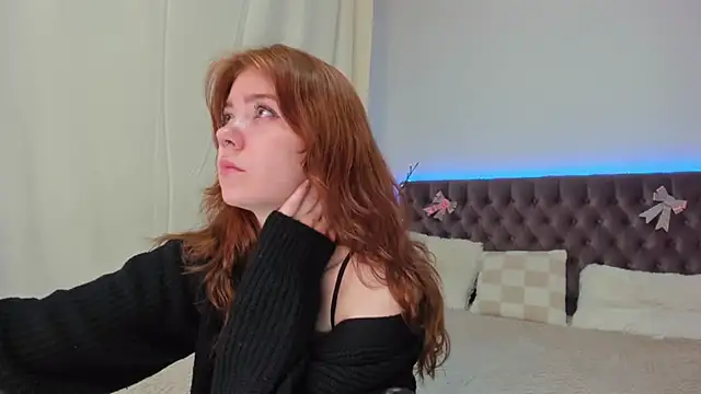 Ella Mayers online show from March 2025 09:12:02 PM