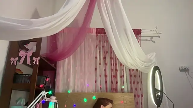 Snapshot of ScarletBottom chatting on September 2025 11:23:01 AM ScarletBottom online show from September 2025 11:23:01 AM