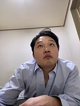 offwhite777 online show from February 2025 11:38:02 AM