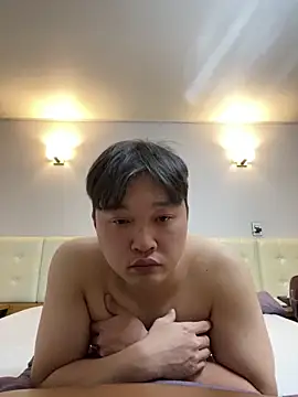 offwhite777 online show from February 2025 08:10:01 PM