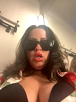 Snapshot of laarti chatting on October 2025 06:17:02 PM laarti online show from October 2025 06:17:02 PM