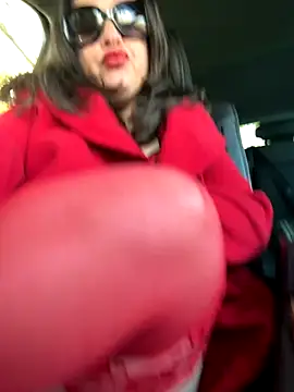 Snapshot of laarti chatting on November 2025 03:25:02 PM laarti online show from November 2025 03:25:02 PM