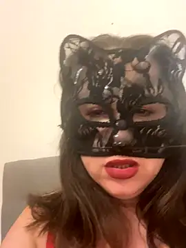 Snapshot of laarti chatting on November 2025 04:05:01 PM laarti online show from November 2025 04:05:01 PM