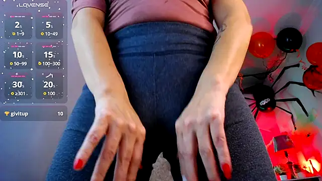 Alexaamoon  online show from October 2025 10:56:02 PM