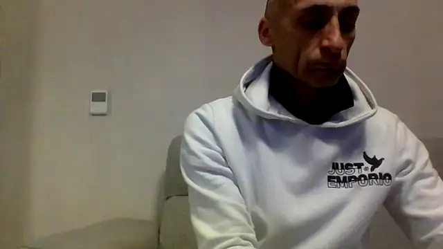 Snapshot of ANGELSANTAMARIA- chatting on November 2025 06:57:02 PM ANGELSANTAMARIA- online show from November 2025 06:57:02 PM