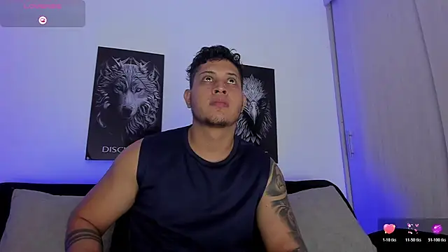 Snapshot of JohanSmith chatting on November 2025 11:03:01 PM JohanSmith online show from November 2025 11:03:01 PM