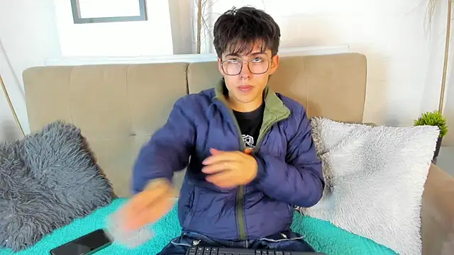 PepperTwink online show from March 2025 01:12:02 PM