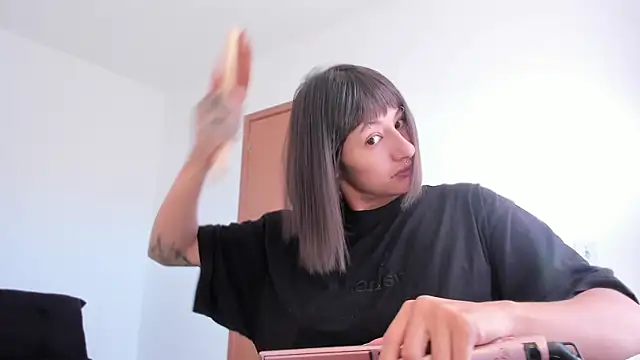 Snapshot of ggor4w33 chatting on October 2025 10:15:01 AM ggor4w33 online show from October 2025 10:15:01 AM