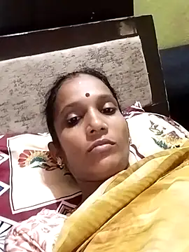 T-Hots online show from October 2025 03:52:01 PM