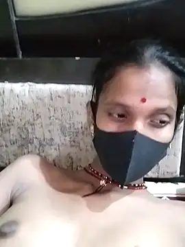 T-Hots online show from November 2025 04:06:01 PM