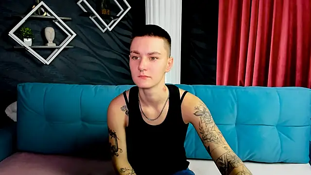 LindaBryantt online show from February 2025 10:10:01 AM