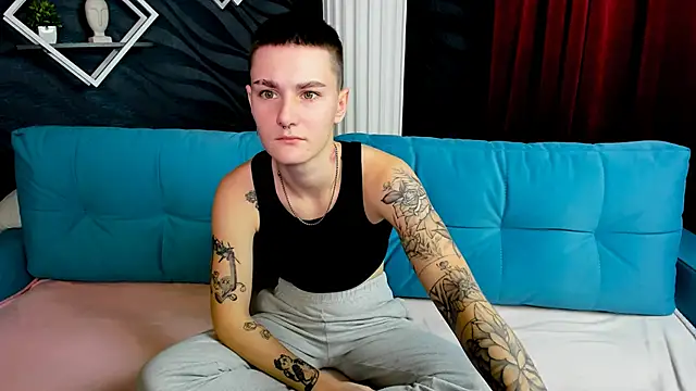 LindaBryantt online show from February 2025 10:16:02 AM