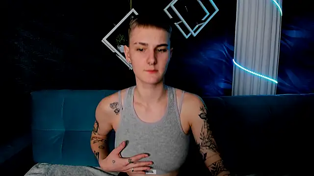 LindaBryantt online show from March 2025 11:08:01 AM