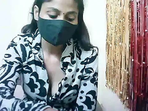 Snapshot of Rubi-Ji chatting on February 2025 12:44:02 PM Rubi-Ji online show from February 2025 12:44:02 PM