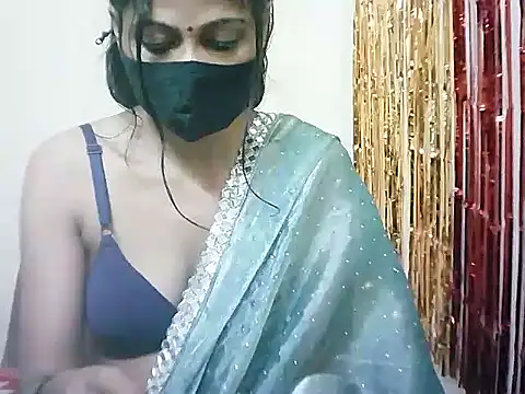 Snapshot of Rubi-Ji chatting on February 2025 10:42:01 PM Rubi-Ji online show from February 2025 10:42:01 PM