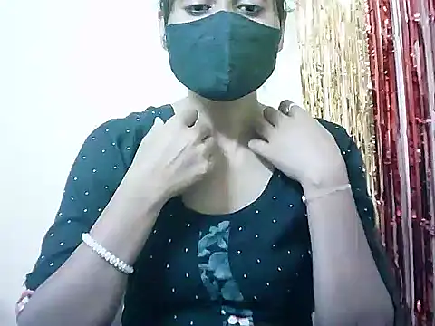 Snapshot of Rubi-Ji chatting on March 2025 12:36:02 PM Rubi-Ji online show from March 2025 12:36:02 PM