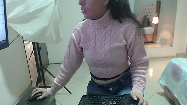 GabiKlein online show from March 2025 08:11:01 PM