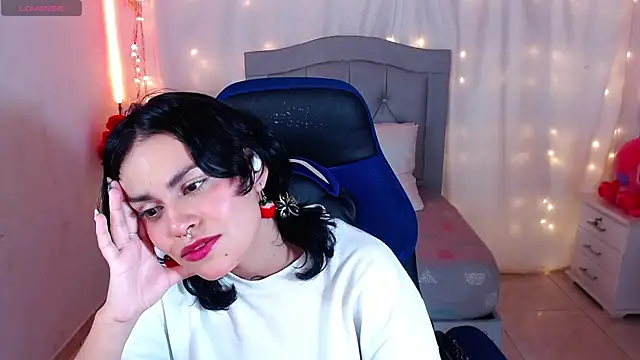 veronica luar online show from March 2025 04:04:01 AM