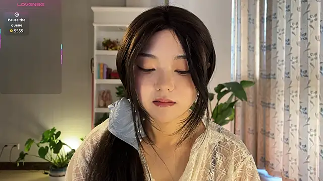 nanaliu6 online show from October 2025 01:28:01 AM