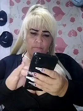 BonniAdams online show from October 2025 04:33:01 AM