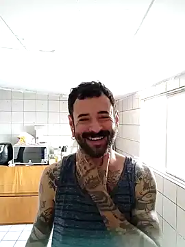 Snapshot of xdandan69 chatting on February 2025 12:01:02 PM xdandan69 online show from February 2025 12:01:02 PM