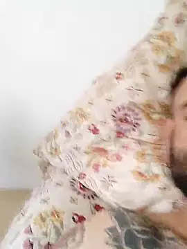 Snapshot of xdandan69 chatting on February 2025 03:32:02 PM xdandan69 online show from February 2025 03:32:02 PM