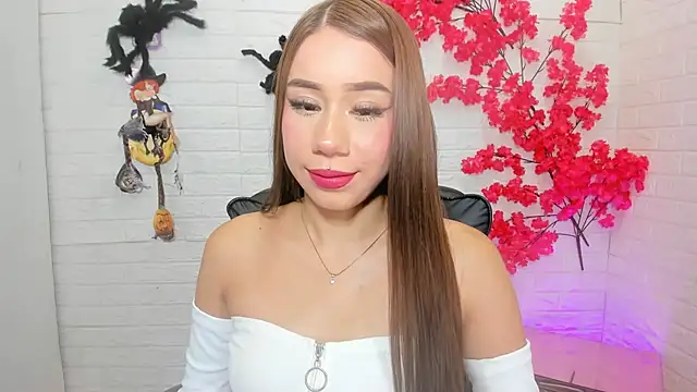 BarbieGirl    online show from October 2025 04:58:01 AM