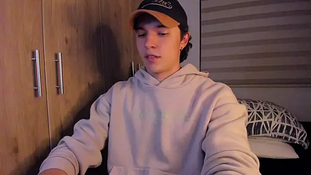 Snapshot of Mastrangelo_xxx chatting on October 2025 03:10:01 AM Mastrangelo xxx online show from October 2025 03:10:01 AM