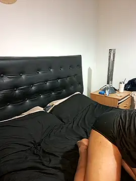 Snapshot of liamlara chatting on October 2025 03:35:01 AM liamlara online show from October 2025 03:35:01 AM