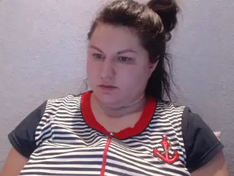 KiraSwee online show from February 2025 06:31:01 PM