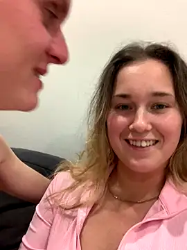 Snapshot of alisanikita chatting on September 2025 07:36:01 PM alisanikita online show from September 2025 07:36:01 PM