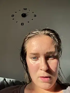 Snapshot of alisanikita chatting on September 2025 12:10:01 PM alisanikita online show from September 2025 12:10:01 PM