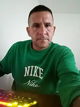 Mister1985 online show from October 2025 06:27:01 PM