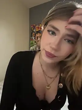 Snapshot of angeleyezlolita chatting on February 2025 03:31:01 PM angeleyezlolita online show from February 2025 03:31:01 PM